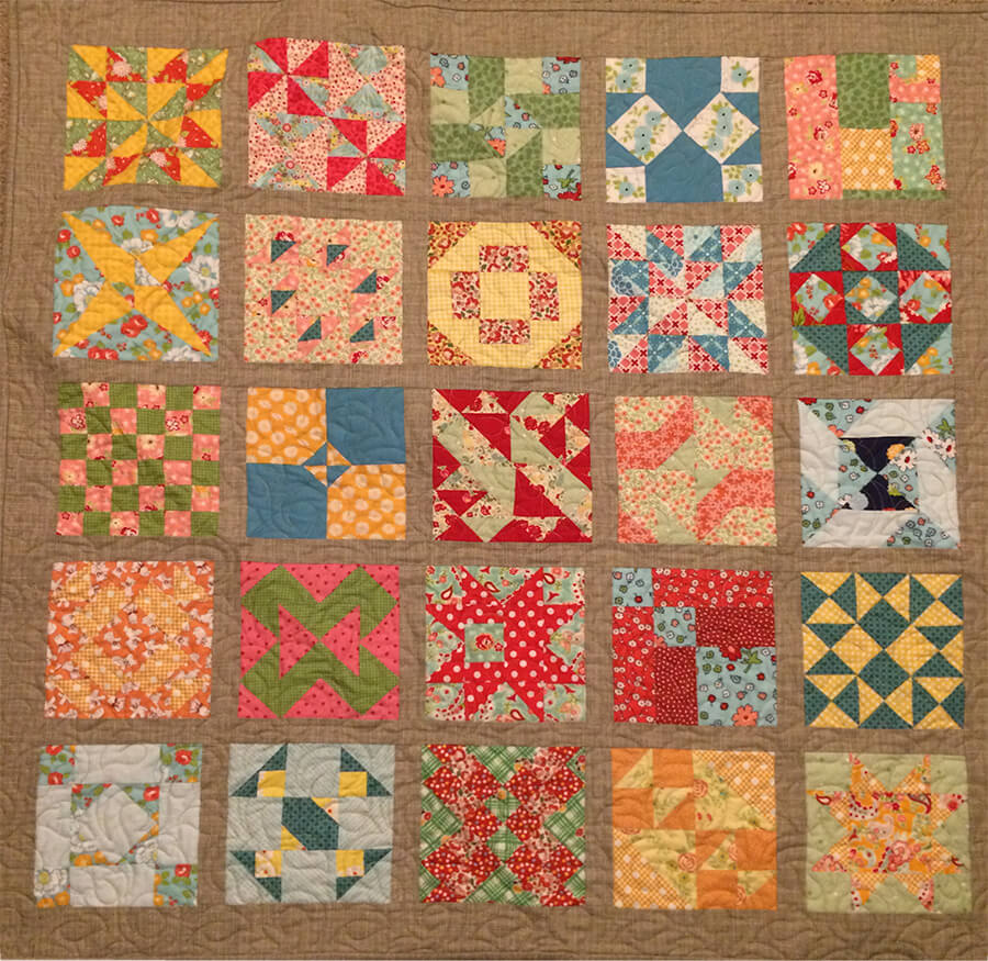 photo of Front view of my 30s Farmers Wife Sampler Baby Quilt