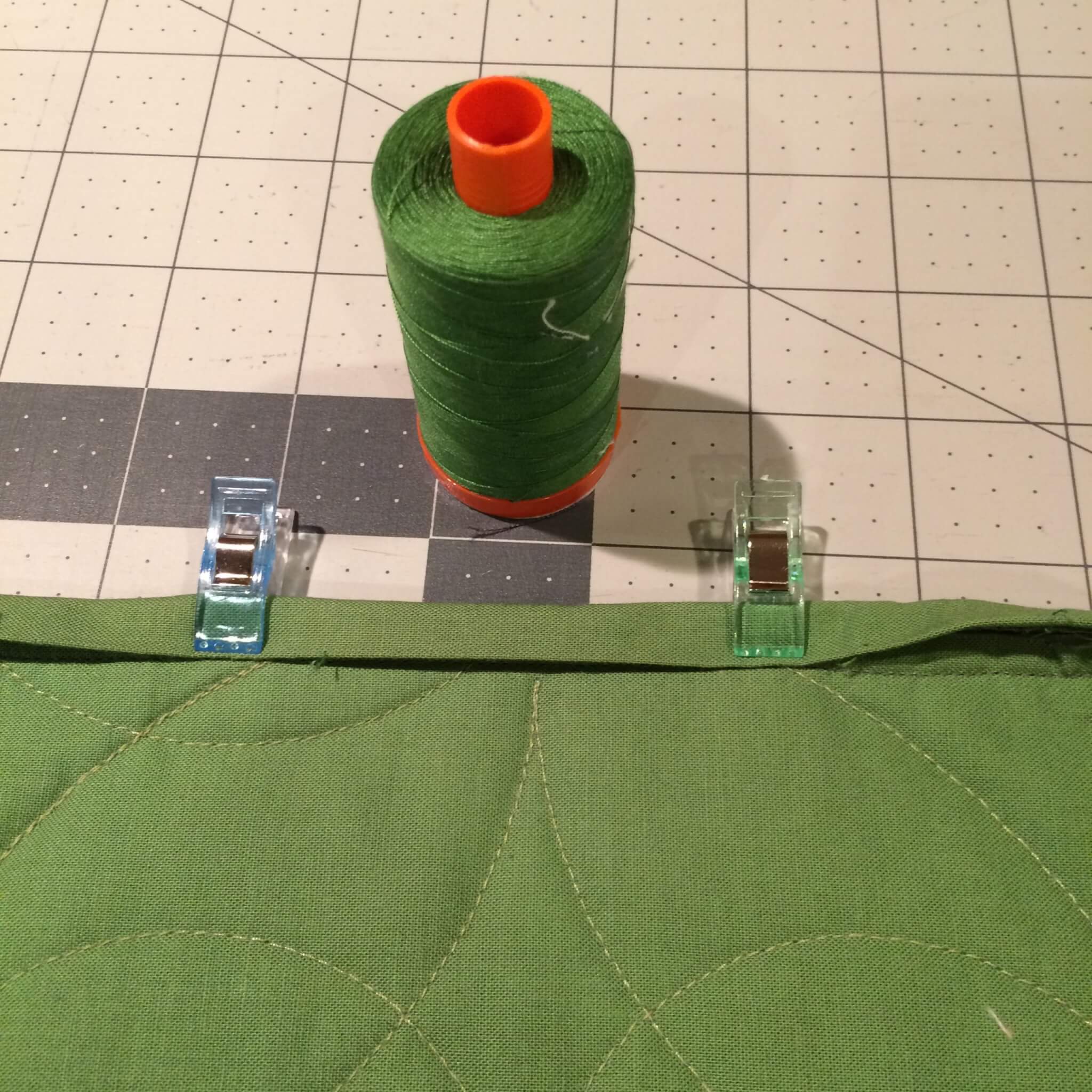 A Quilt Binding Primer (Part 5) How to Handsew Binding on a quilt